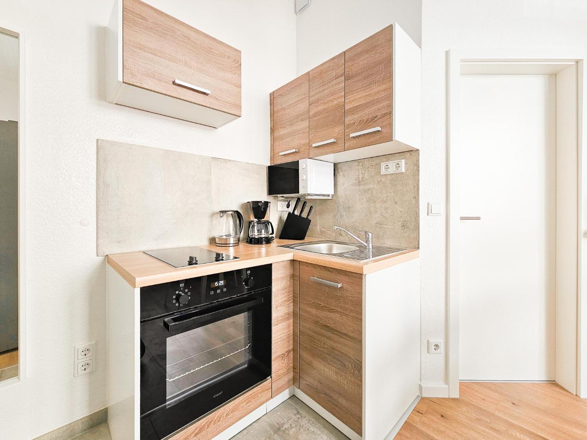 Raj Living - Studio Wohnungen - 15 Min Zur Messe Dus ดุสเซลดอร์ฟ ภายนอก รูปภาพ