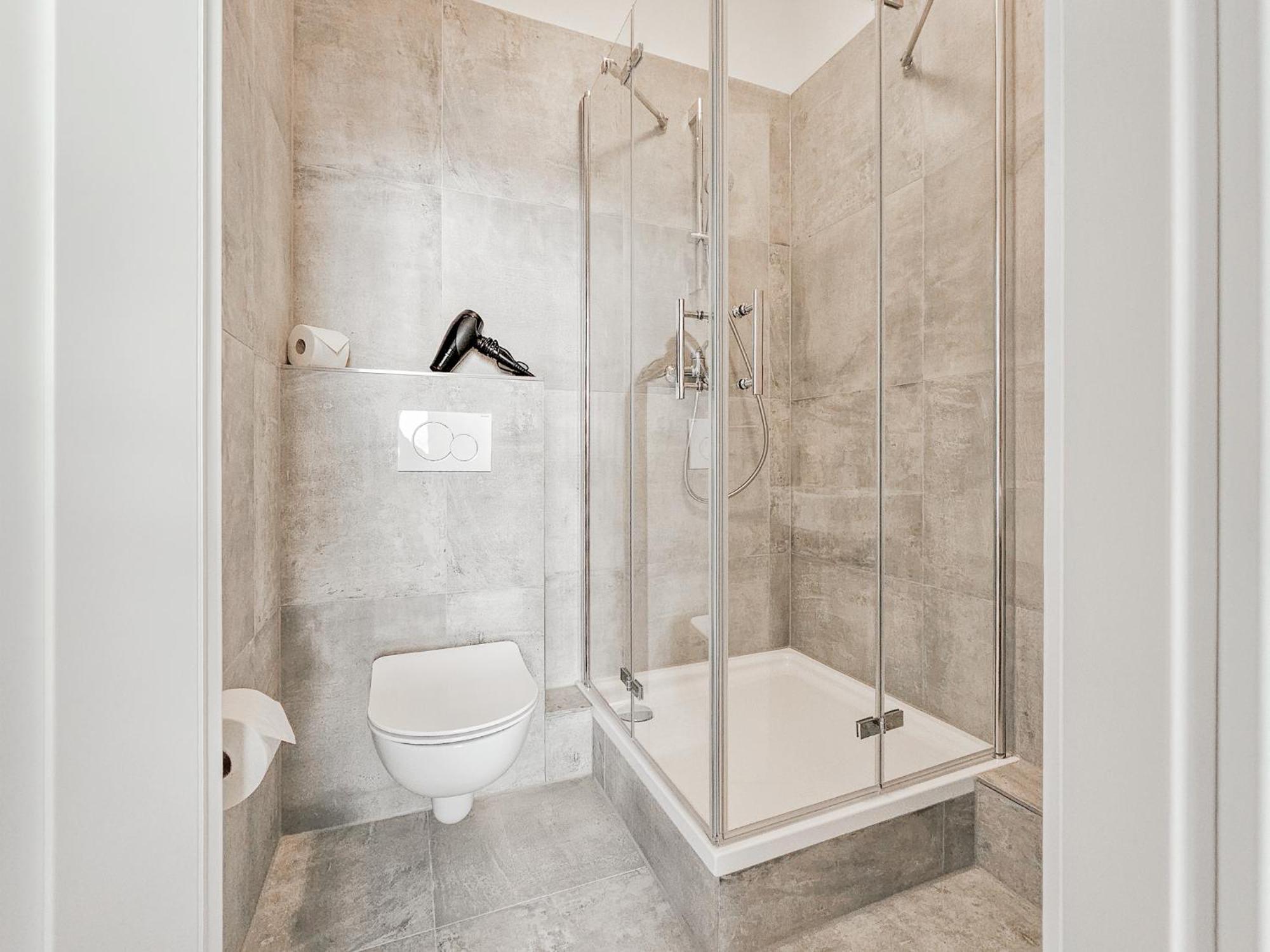 Raj Living - Studio Wohnungen - 15 Min Zur Messe Dus ดุสเซลดอร์ฟ ภายนอก รูปภาพ