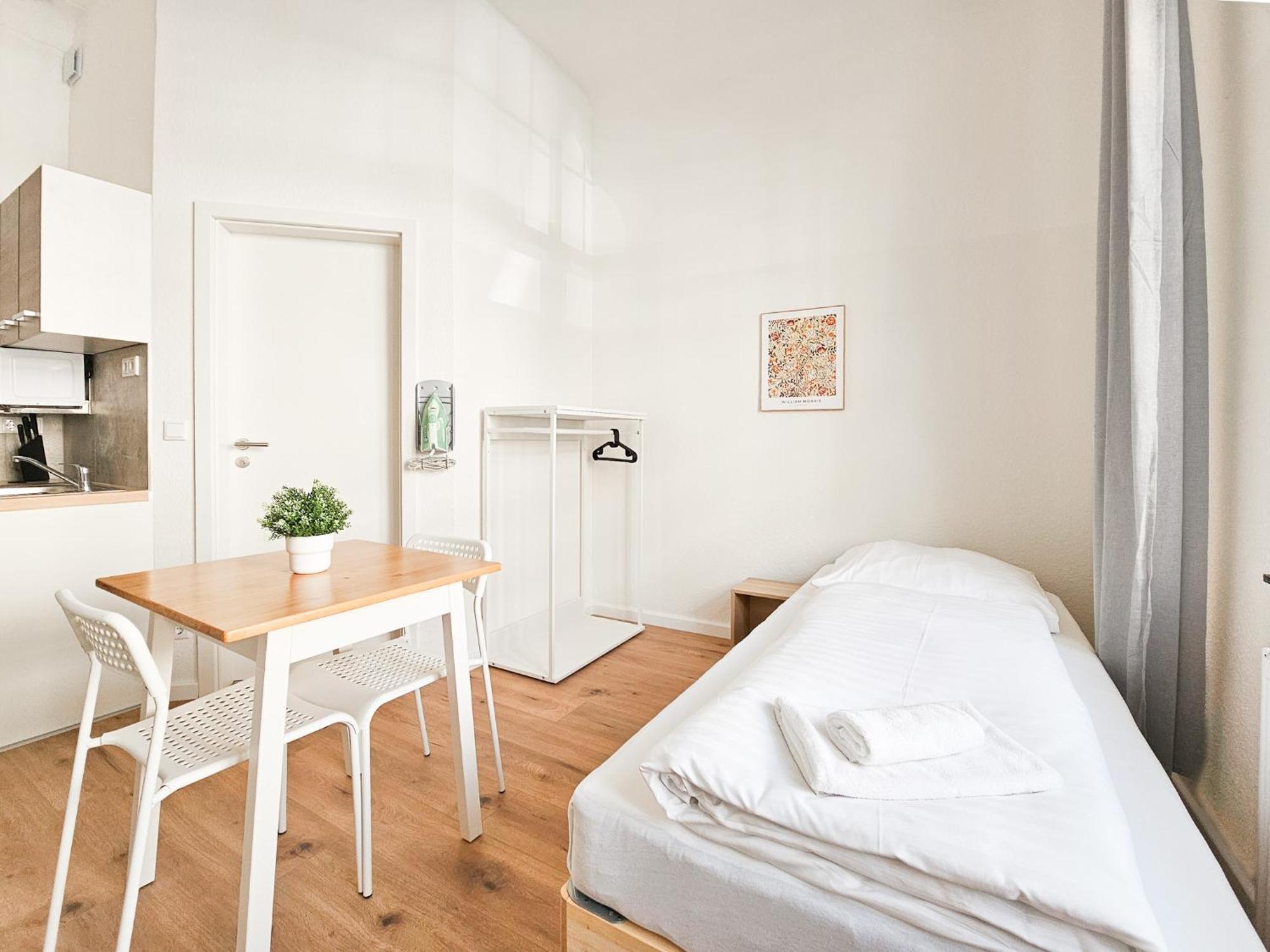 Raj Living - Studio Wohnungen - 15 Min Zur Messe Dus ดุสเซลดอร์ฟ ภายนอก รูปภาพ